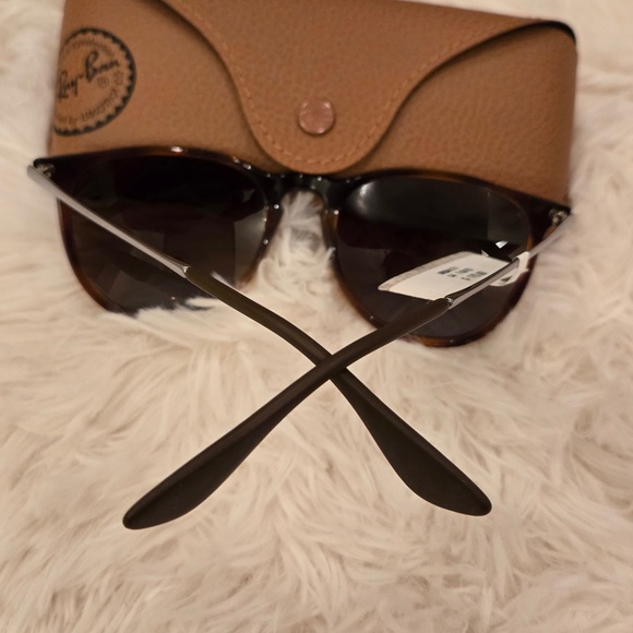 Ray-Ban Polarized Sunglasses - Picture 10 of 11